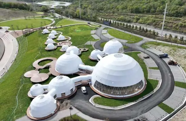 Heilongjiang Shuangya Mountain Emerald Lake Forest Park Star Camp