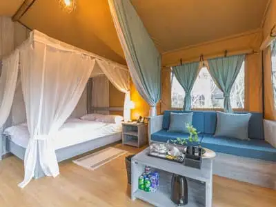 luxury safari tent