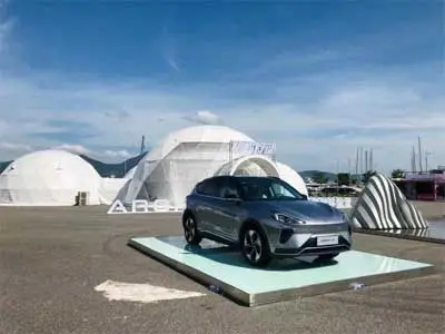 hotel tent