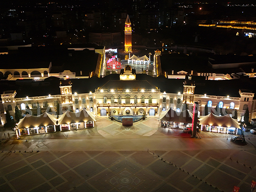 10 luxury tents for events