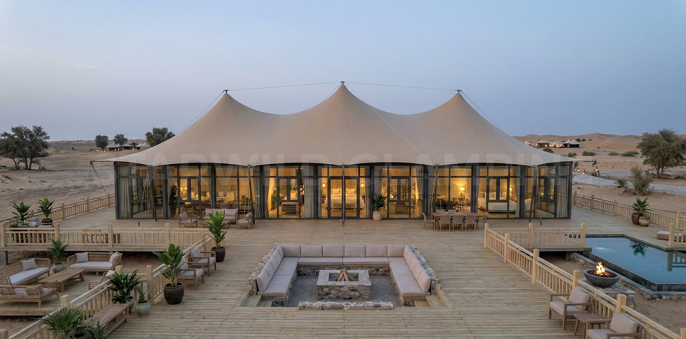 luxury-glamping-desert-tent-hotel.jpg